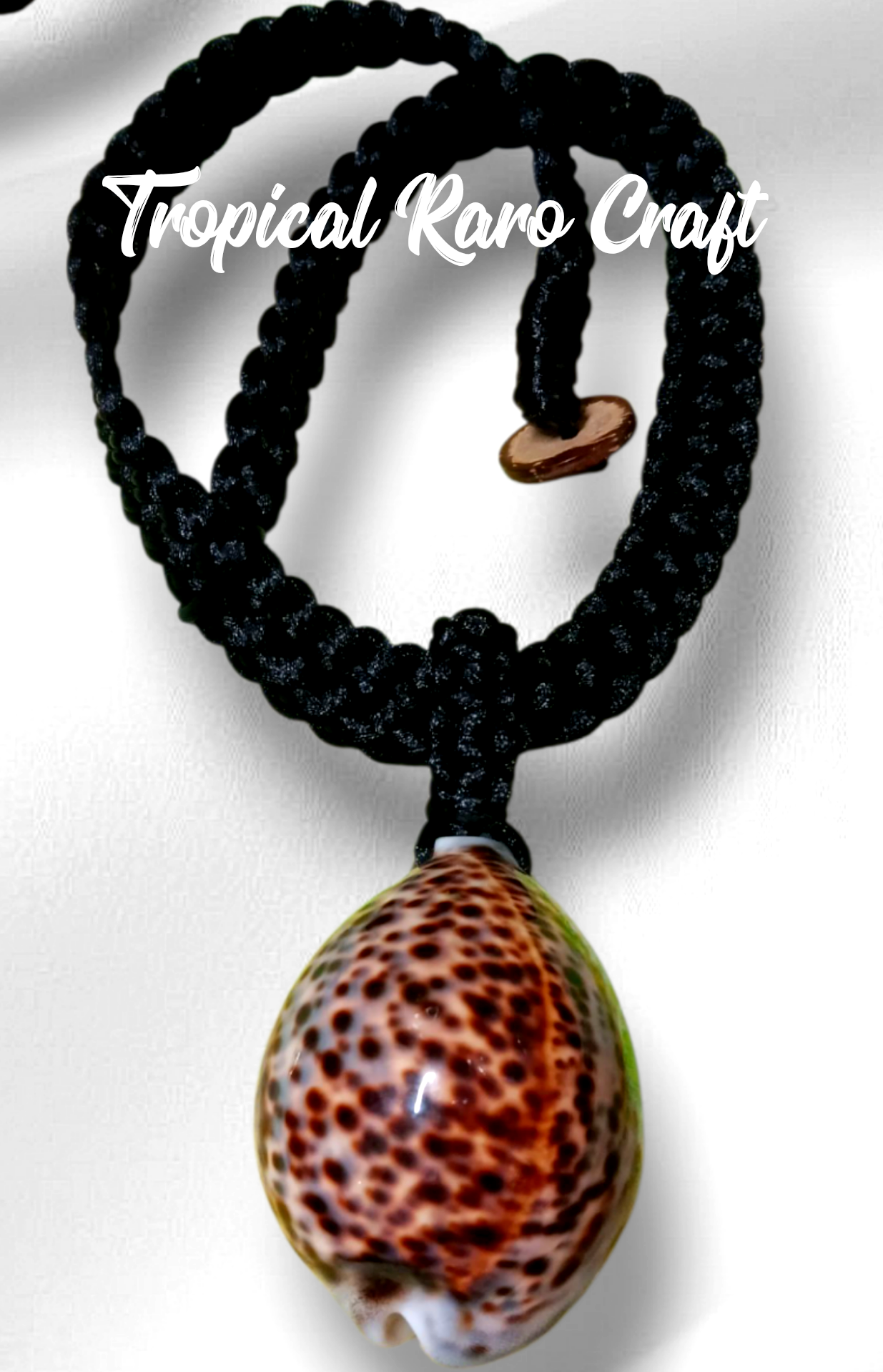 M.O.P Pendant/Puka Shell Band
