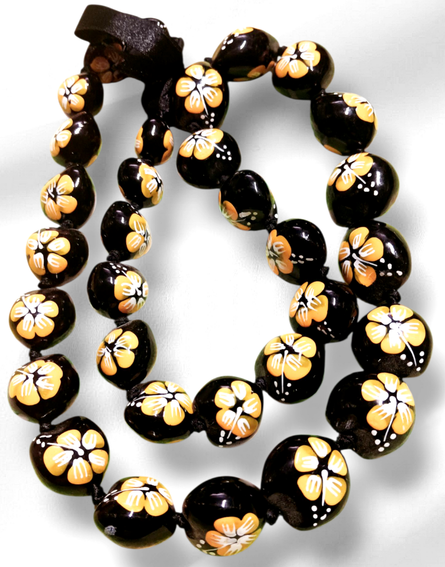 KUIKUI-NUT NECKLACE
