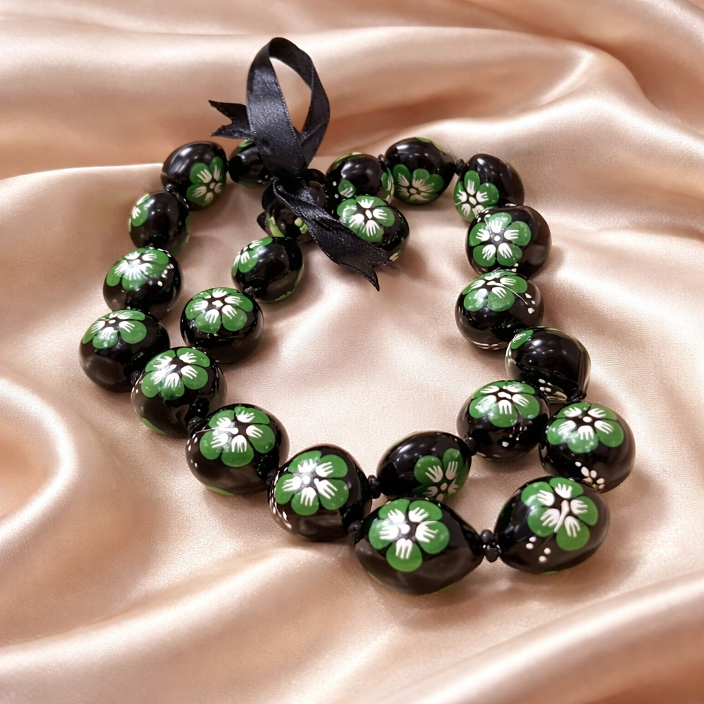 KUIKUI-NUT NECKLACE