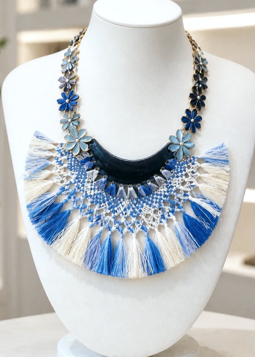 ASSORTED FASHION STATEMENT NECKLACES
