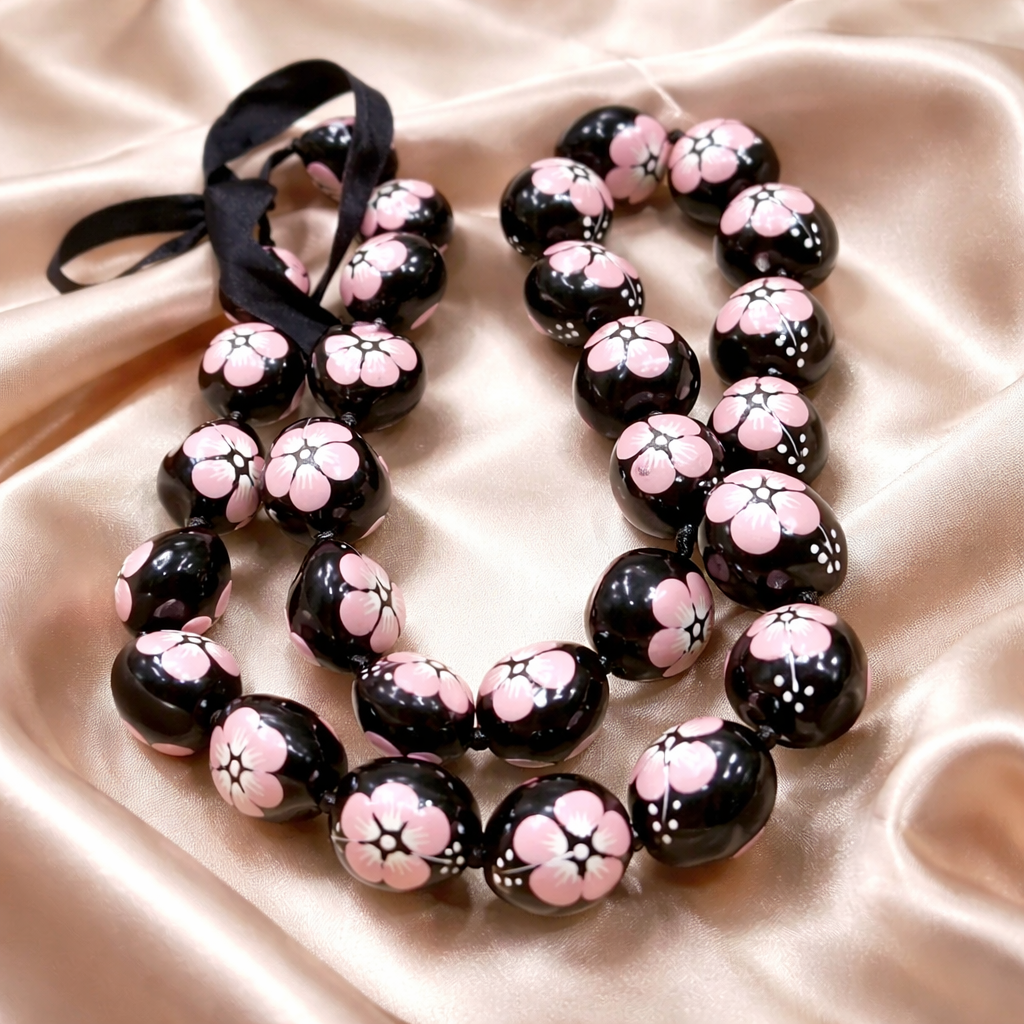 KUIKUI-NUT NECKLACE